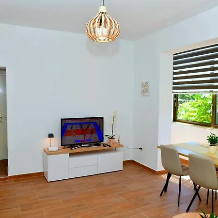 Apartman Tina 1 Rijeka Exterior photo