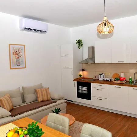 Apartman Tina 1 Rijeka Exterior photo